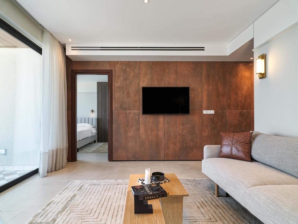 Liv Mackenzie Beach Suites Larnaca Adults Only Exterior foto