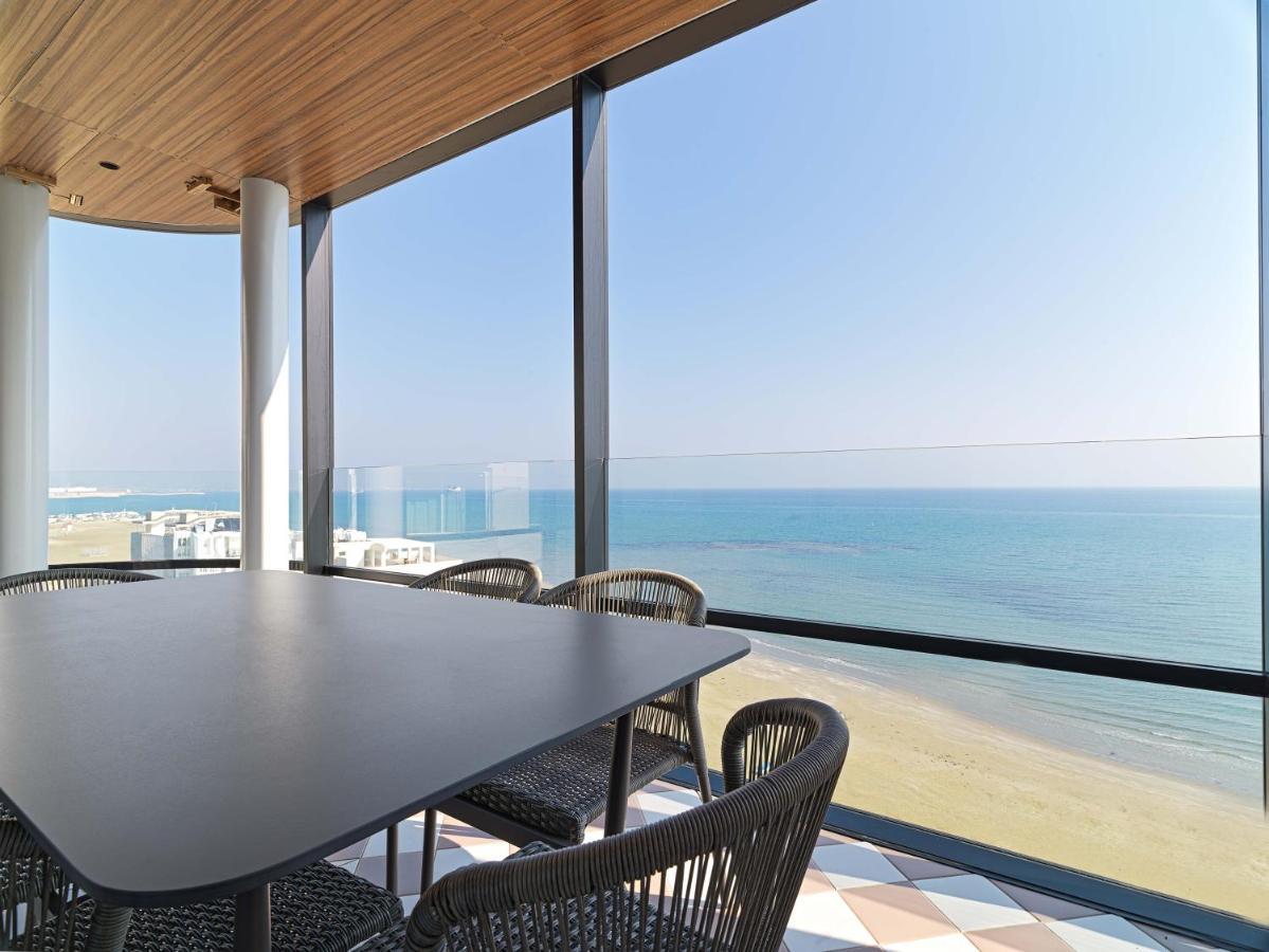 Liv Mackenzie Beach Suites Larnaca Adults Only Exterior foto