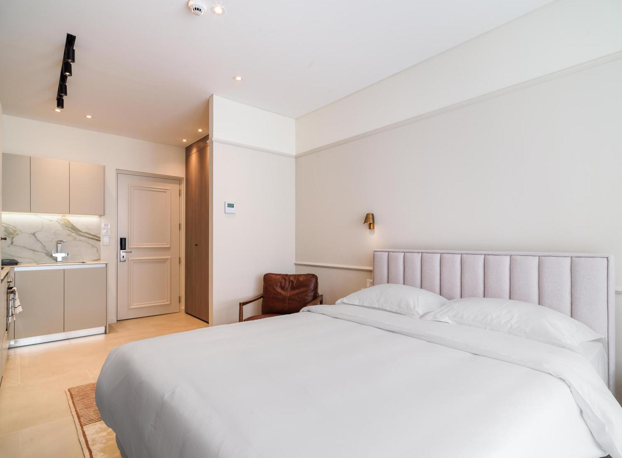 Liv Mackenzie Beach Suites Larnaca Adults Only Exterior foto