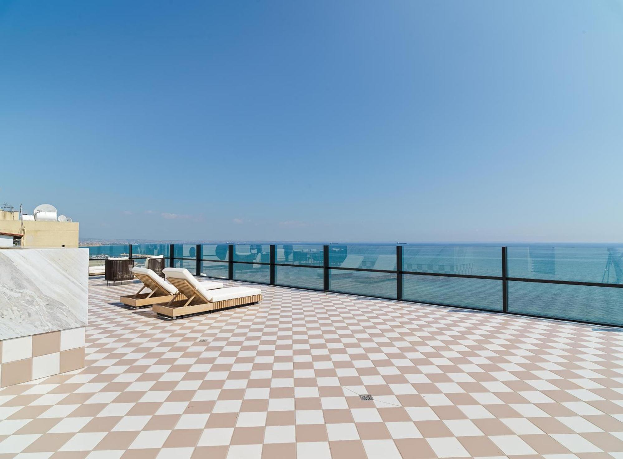Liv Mackenzie Beach Suites Larnaca Adults Only Exterior foto